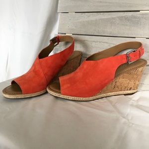 NWOT FRANCO SARTO 3.5” Coral Wedge Heels